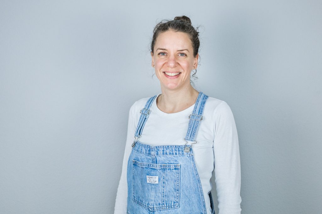Rebecca Weis
