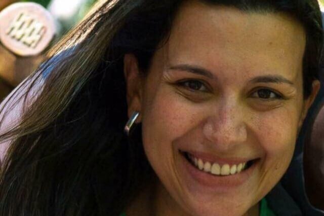 Fernanda Melino Fernanda Melino 1 3 2