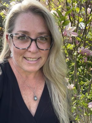 IMG 5906 scaled 1 300x400