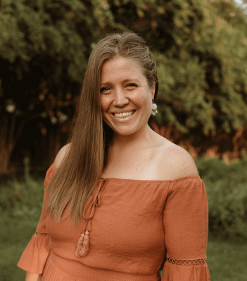 Kristie Graybill Headshot 3 1 351x400