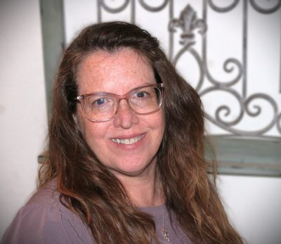 Lisa Peck scaled 1 400x347