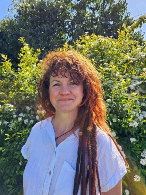 Outside image 1 4 8 1 300x400