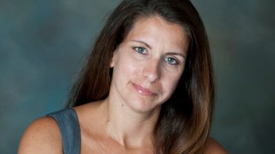 donnafheadshot 3 2 1 400x225