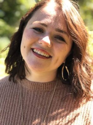 hannahphoto 3 2 1 300x400